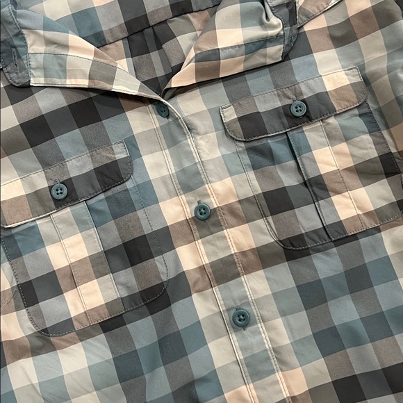 Eddie Bauer Checkered Button Down Shirt - green and Gray, medium - Picture 3 of 5